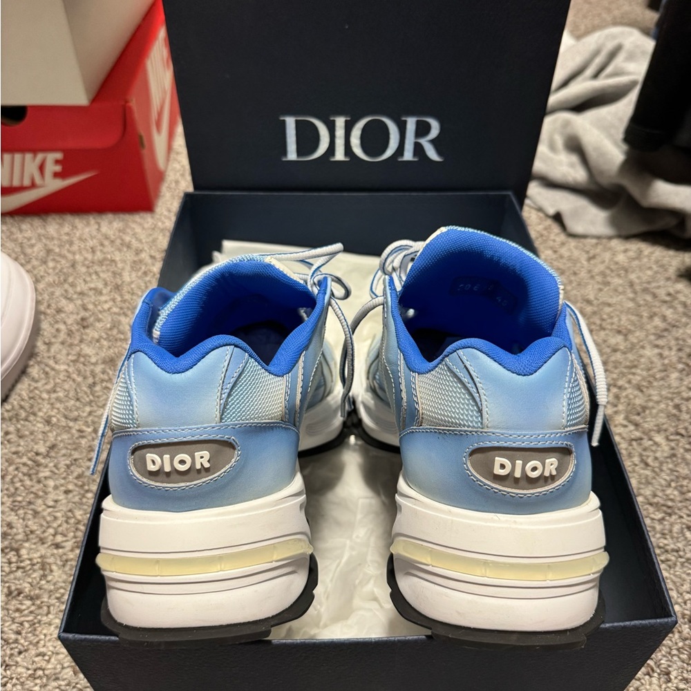 Men’s Dior Gradient Blue and White Sneakers size 11.5 - Picture 5 of 7